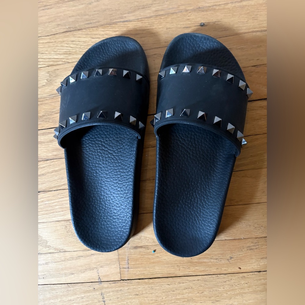 Valentino slides